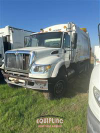 2007 International 7600 6X4 T/A GARBAGE TRUCK