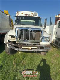 2007 International 7600 6X4 T/A GARBAGE TRUCK