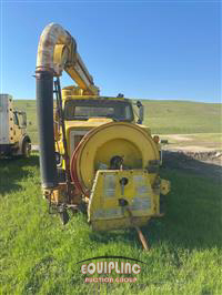 1998 International 2674 6X4 T/A VACUUM TRUCK