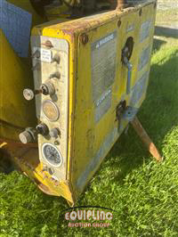 1998 International 2674 6X4 T/A VACUUM TRUCK