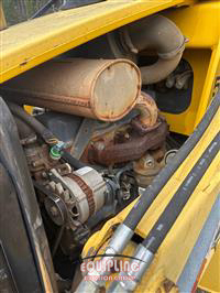 2000 NEW HOLLAND 555E