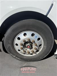 2021 Volvo VNL860 6X4 T/A SLEEPER TRUCK T