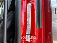 2017 Peterbilt 567 TRI/A SLEEPER TRUCK TRACTO