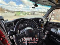 2017 Peterbilt 567 TRI/A SLEEPER TRUCK TRACTO