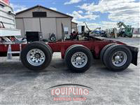 2017 Peterbilt 567 TRI/A SLEEPER TRUCK TRACTO