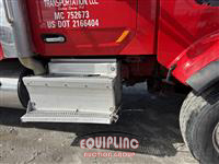 2017 Peterbilt 567 TRI/A SLEEPER TRUCK TRACTO