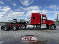 2017 Peterbilt 567 TRI/A SLEEPER TRUCK TRACTO