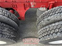 2017 Peterbilt 567 TRI/A SLEEPER TRUCK TRACTO