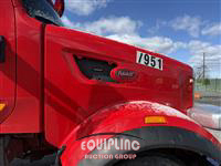 2017 Peterbilt 567 TRI/A SLEEPER TRUCK TRACTO