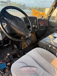 2010 International 4300 4X2 S/A BUCKET TRUCK