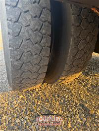 2010 International 4300 4X2 S/A BUCKET TRUCK