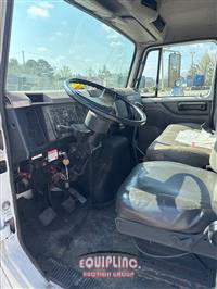 1999 International 3900FC