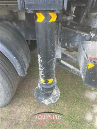 2005 Sterling CONDOR TRI/A CONCRETE PUMP TRU