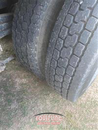 2005 Sterling CONDOR TRI/A CONCRETE PUMP TRU