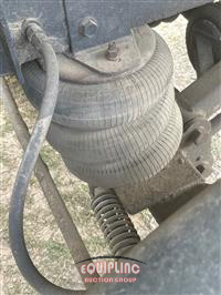 2005 Sterling CONDOR TRI/A CONCRETE PUMP TRU