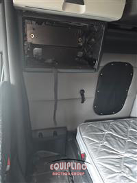 2019 Freightliner CASCADIA 6X4 T/A SLEEPER TRUCK