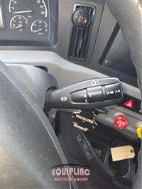 2019 Freightliner CASCADIA 6X4 T/A SLEEPER TRUCK