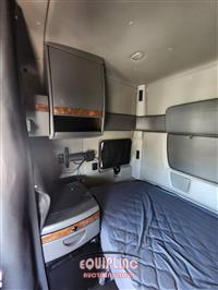 2019 International LT625 6X4 T/A SLEEPER TRUCK TR