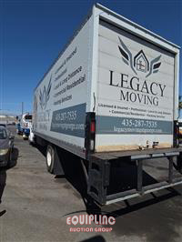 2015 Freightliner M2 4X2 S/A BOX TRUCK