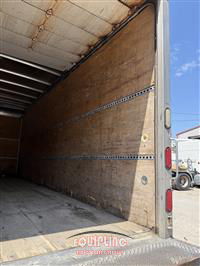 2013 Mitsubishi FE 4X2 S/A BOX TRUCK