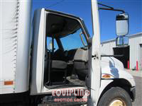 2018 International 4300 4X2 S/A 26FT BOX TRUCK