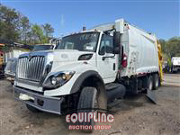 2009 International 7600 6X4 T/A GARBAGE TRUCK