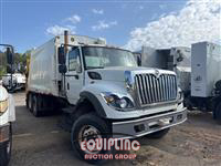 2009 International 7600 6X4 T/A GARBAGE TRUCK