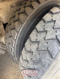 2009 International 7600 6X4 T/A GARBAGE TRUCK