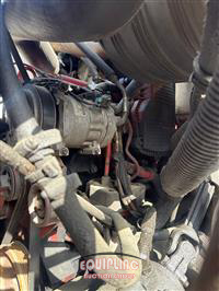 2009 International 7600 6X4 T/A GARBAGE TRUCK