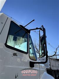 2019 International 4300 4X2 S/A 26FT BOX TRUCK