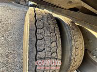 2019 International 4300 4X2 S/A 26FT BOX TRUCK