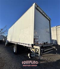 2019 International 4300 4X2 S/A 26FT BOX TRUCK