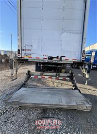 2019 International 4300 4X2 S/A 26FT BOX TRUCK