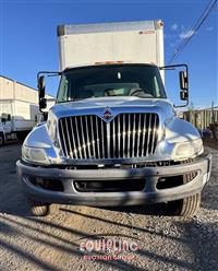 2019 International 4300 4X2 S/A 26FT BOX TRUCK