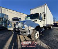 2019 International 4300 4X2 S/A 26FT BOX TRUCK