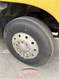 2001 Mack CXU613 TRI/A DUMP TRUCK