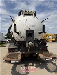 2001 Freightliner FL80 6X4 T/A VACUUM TRUCK
