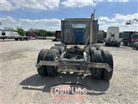 2016 Volvo VNL64T300 6X4 T/A DAY CAB TRUC