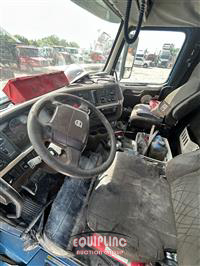 2016 Volvo VNL64T300 6X4 T/A DAY CAB TRUC