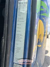 2016 Volvo VNL64T300 6X4 T/A DAY CAB TRUC