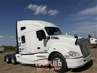 2019 Kenworth T680 6X4 T/A SLEEPER TRUCK TRA