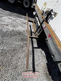 2019 Isuzu NPR 4X2 S/A 22FT BOX TRUCK