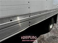 2019 Isuzu NPR 4X2 S/A 22FT BOX TRUCK