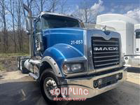 2016 Mack TD (Titan)