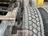 2003 Freightliner CST112