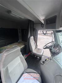 2003 Freightliner CST112