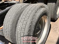 2014 Peterbilt 389 6X4 T/A GLIDER SLEEPER TRU