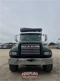 2011 Mack GRANITE GU713 QUAD AXLE DUMP T