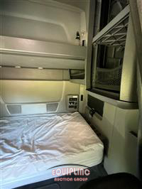 2020 International LT625 6X4 T/A SLEEPER TRUCK TR