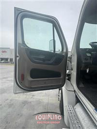 2013 Freightliner Cascadia